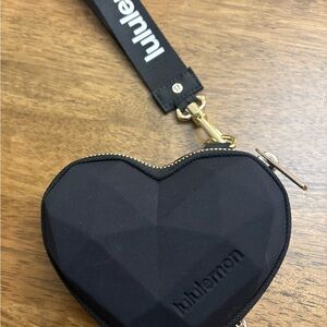 lululemon black zip pouch with gold zipper